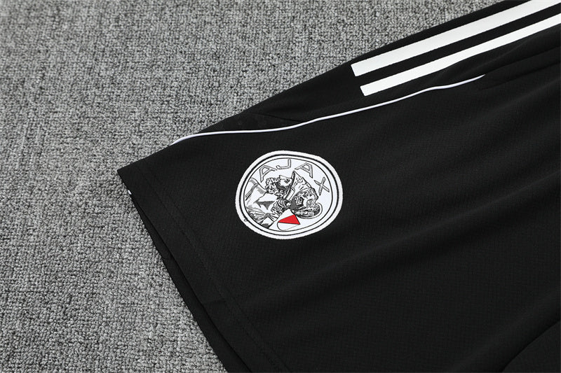 Ensemble Maillot Short Ajax Amsterdam Homme/Enfant 2025 2026 Blanc
