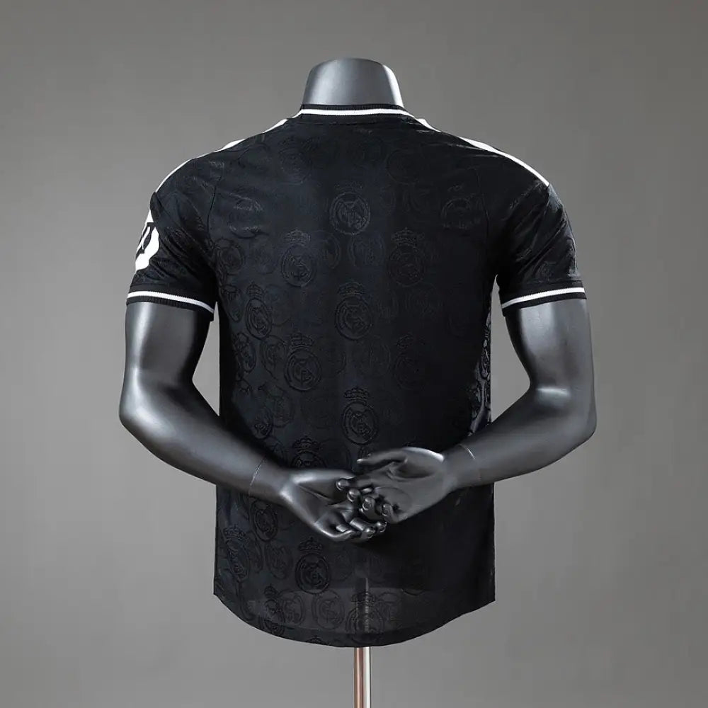 Maillot Real Madrid 2026/2027 Concept Noir Version Joueur