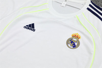 Ensemble Maillot Short Real Madrid Homme/Enfant 2025 2026 Blanc Bleu Sombre