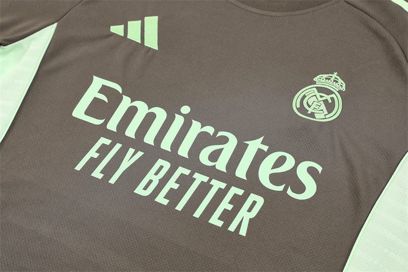 Ensemble Maillot Short Real Madrid Homme/Enfant 2025 2026 Kaki