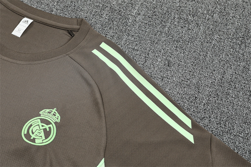 Ensemble Maillot Short Real Madrid Homme/Enfant 2025 2026 Kaki