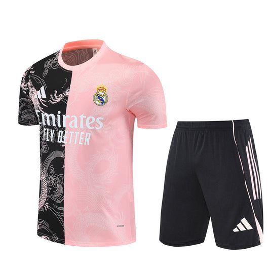 Ensemble Maillot Short Real Madrid Homme/Enfant 2025 2026 Noir Rose Edition Limitée