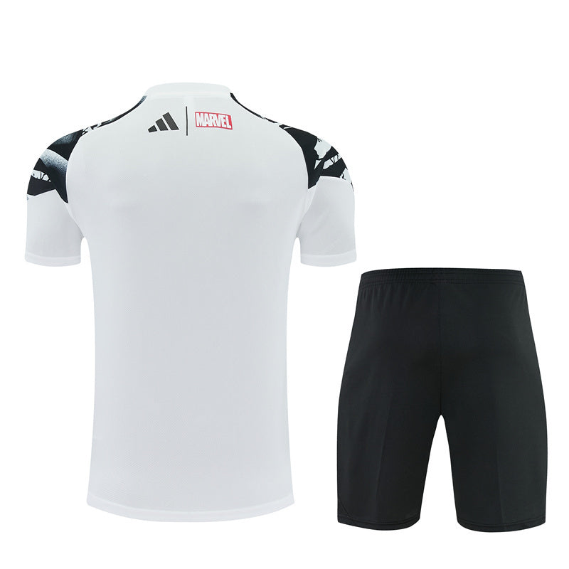 Ensemble Maillot Short Real Madrid Marvel Homme/Enfant 2025 2026 Blanc